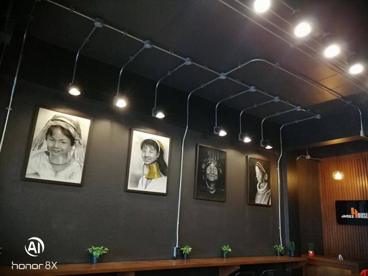 Jaidee Cafe & Hostel Chiangrai Ban Fang Min Luaran gambar