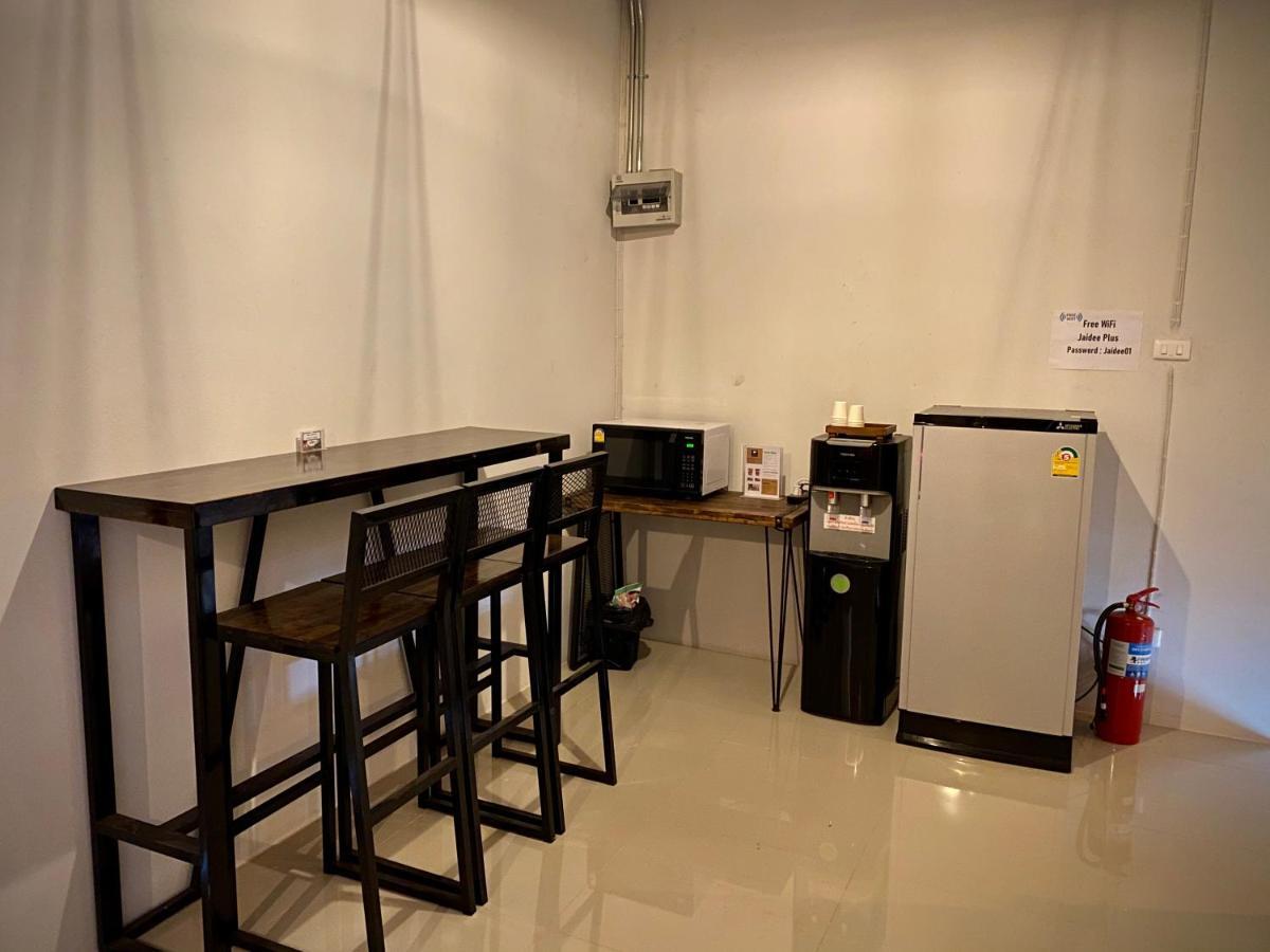 Jaidee Cafe & Hostel Chiangrai Ban Fang Min Luaran gambar